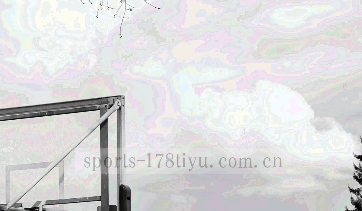 夜间体育社区场景中多方数据协作与连接的抽象画面